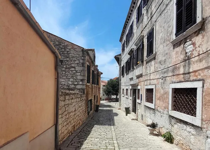 Eli I Val Ρόβινι